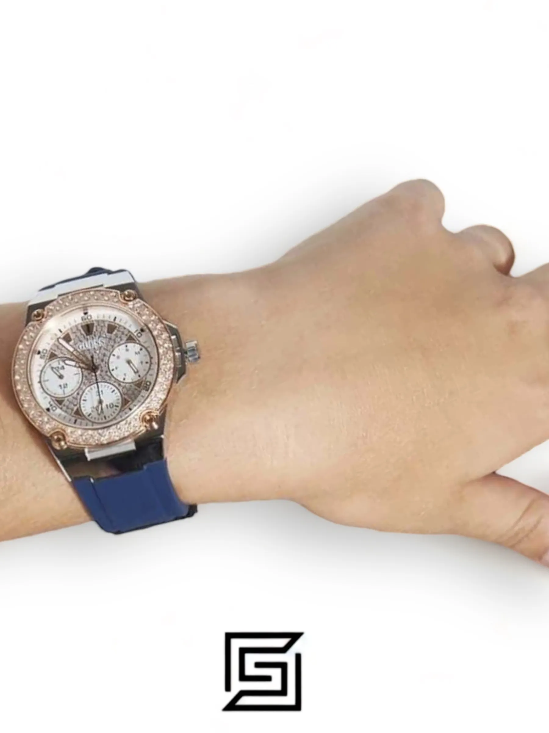 Original Watches,Women watches GUESS Women's Quartz Watch with Analog Display and Silicone Strap - W1291L2 Guess