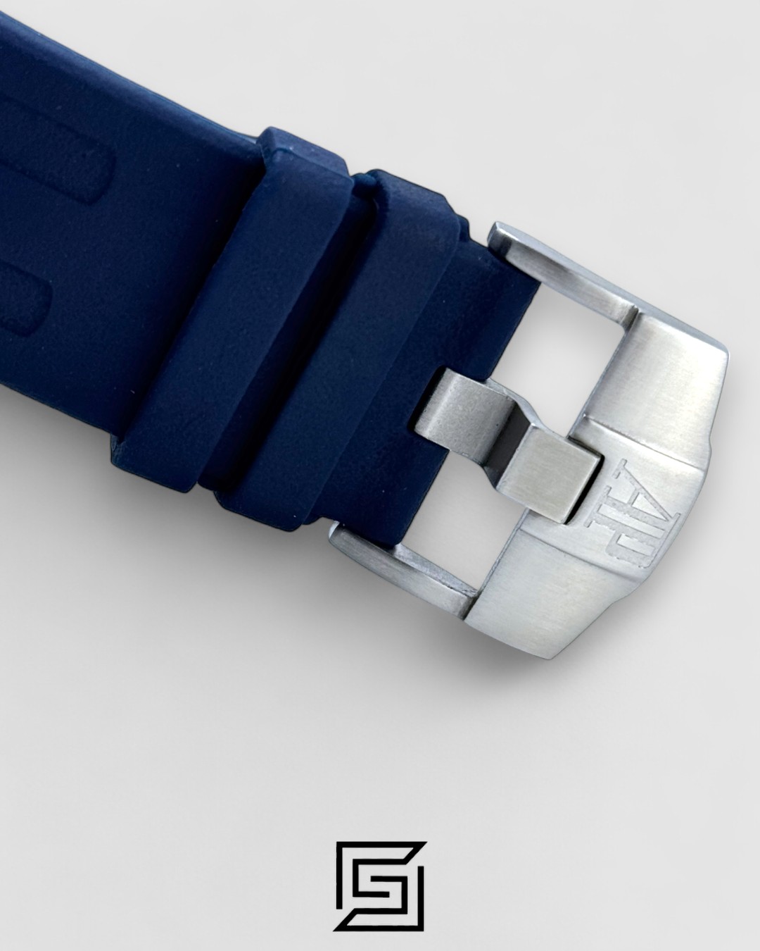 ⁦Audemars Piguet Royal Oak Offshore Chronograph - Navy Blue Dial & Rubber Strap⁩ - الصورة ⁦3⁩