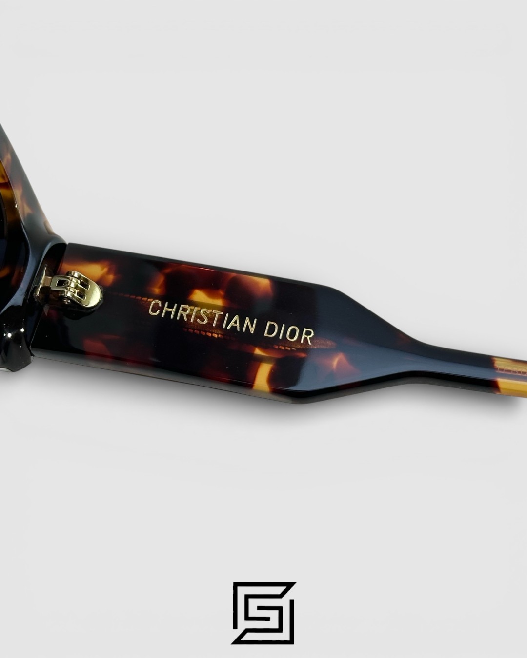 Dior Signature S13F Black Lenses and Tiger Brown Frame with Gold Logo Luxury Sunglasses - Image 9