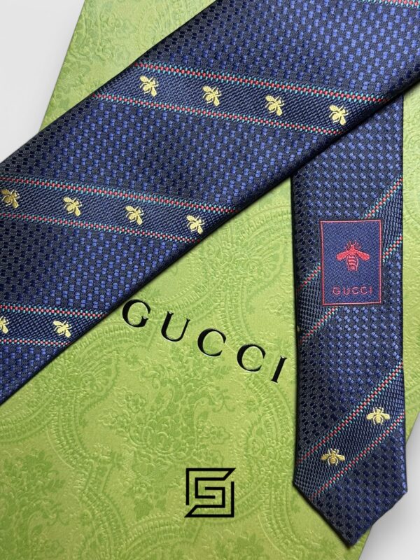Ties Gucci - Navy Blue Color With Gold Bee Constant Pattern Gucci