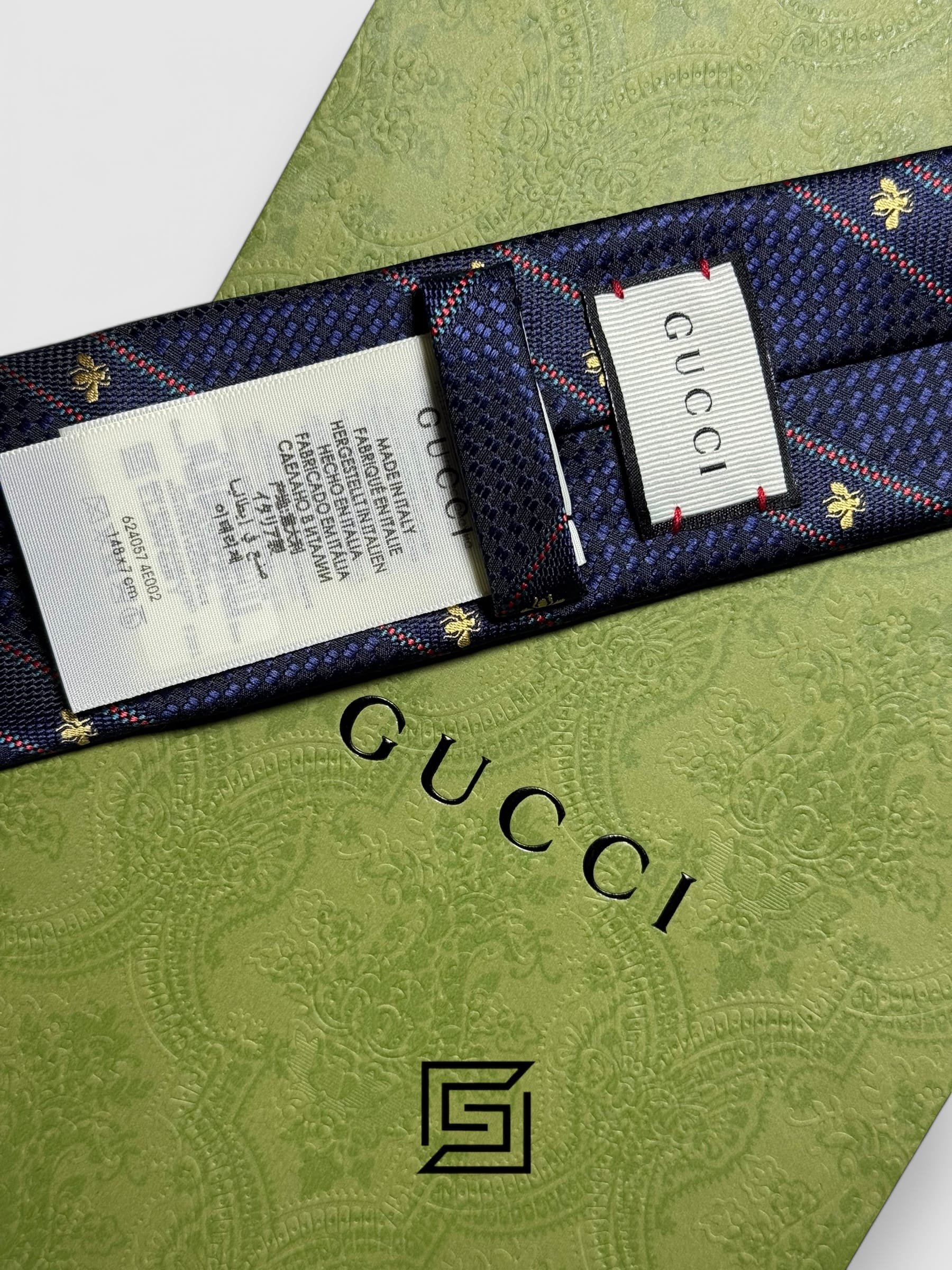 Ties Gucci - Navy Blue Color With Gold Bee Constant Pattern Gucci