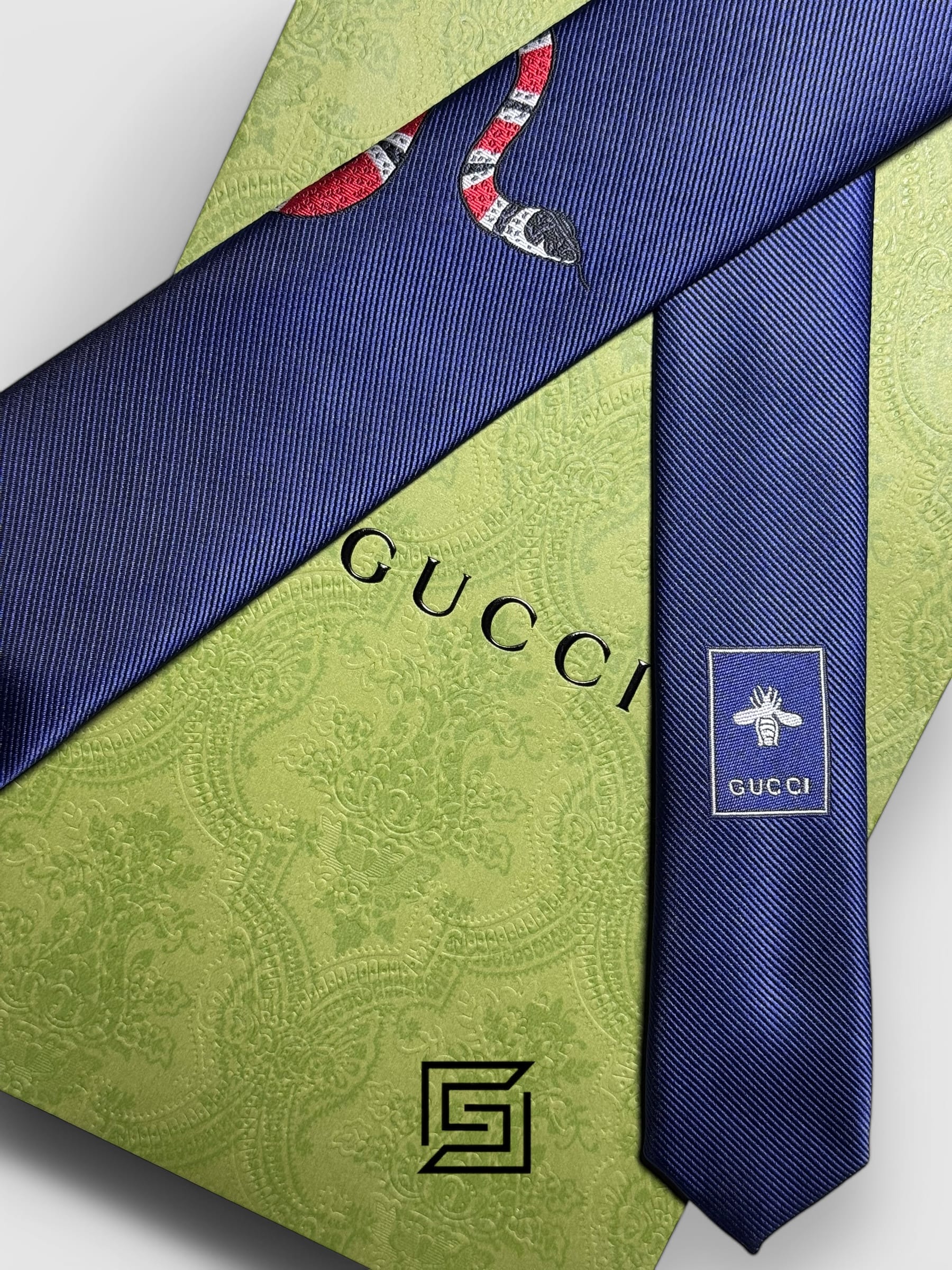 Ties Gucci - Navy Blue Color With Red Snak Gucci