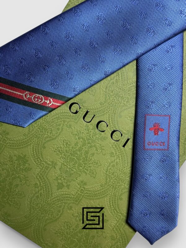 Ties Gucci - Baby Blue Color Engraved G Pattern With Gucci Signature Line Gucci
