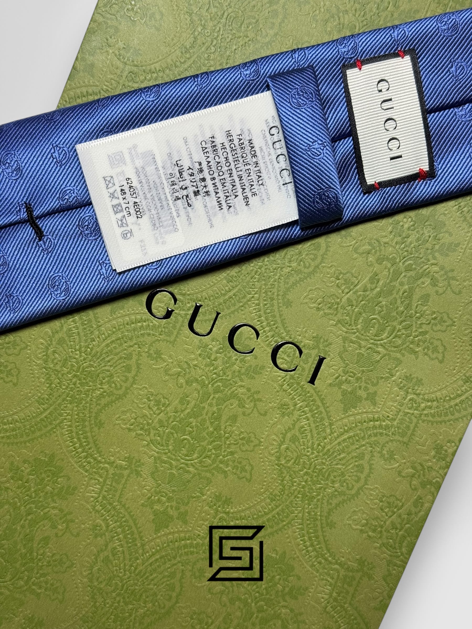 Ties Gucci - Baby Blue Color Engraved G Pattern With Gucci Signature Line Gucci
