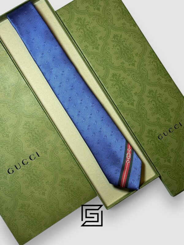 Ties Gucci - Baby Blue Color Engraved G Pattern With Gucci Signature Line Gucci