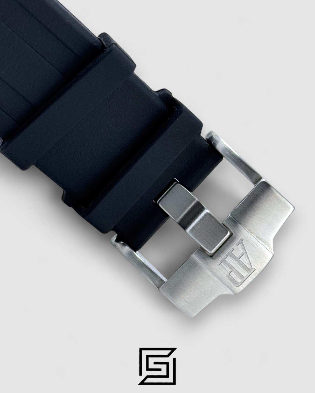 Audemars Piguet Royal Oak Offshore Chronograph – Black Dial – Rubber Strap – Japanese Quartz - Image 4