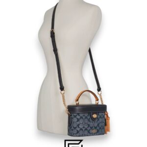 Bags,Leather,Women Kay Crossbody In Signature Chambray C8165 Coach