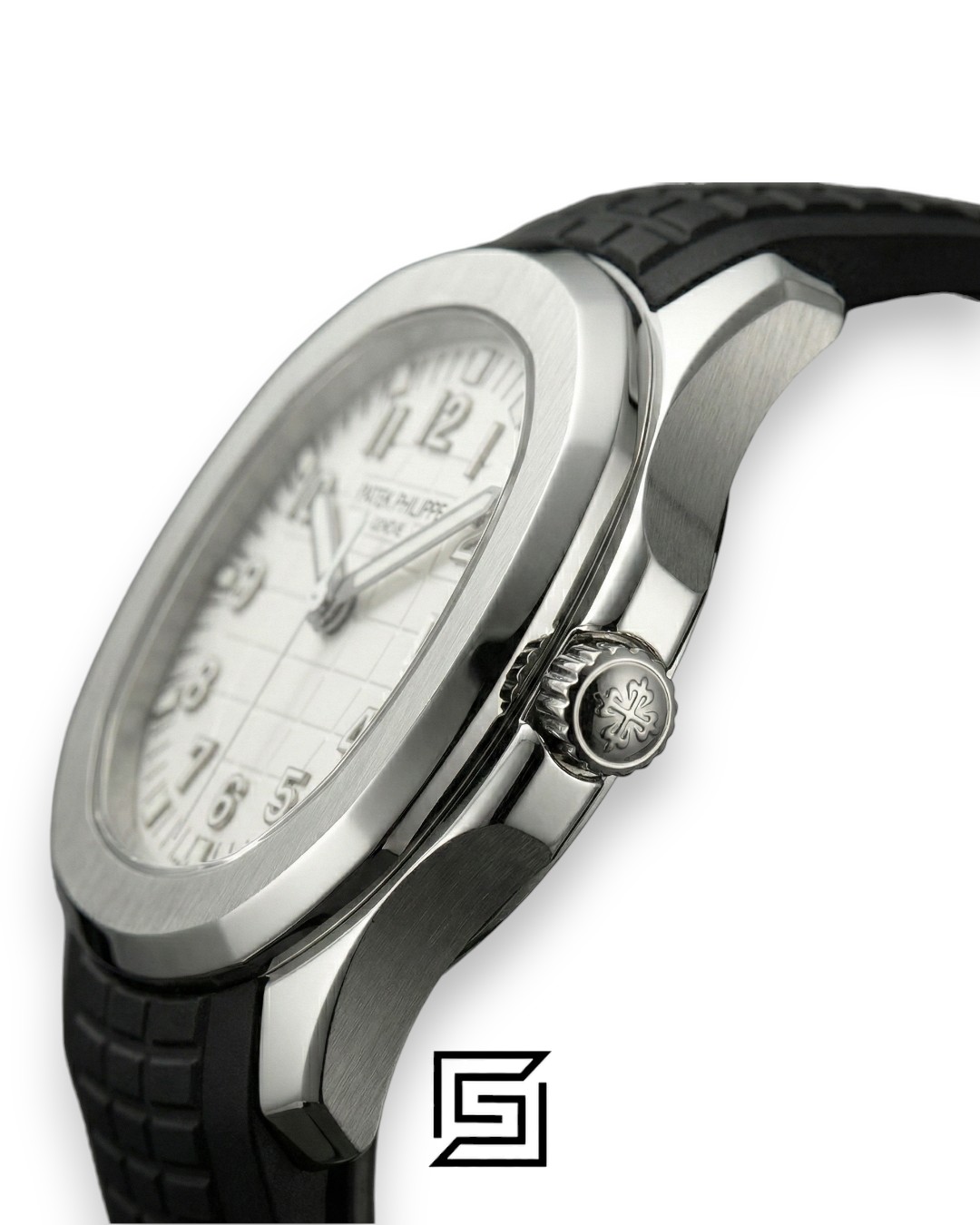 Patek Philippe Aquanaut – Cream Dial × Black Rubber Strap – Japanese Automatic - Image 3