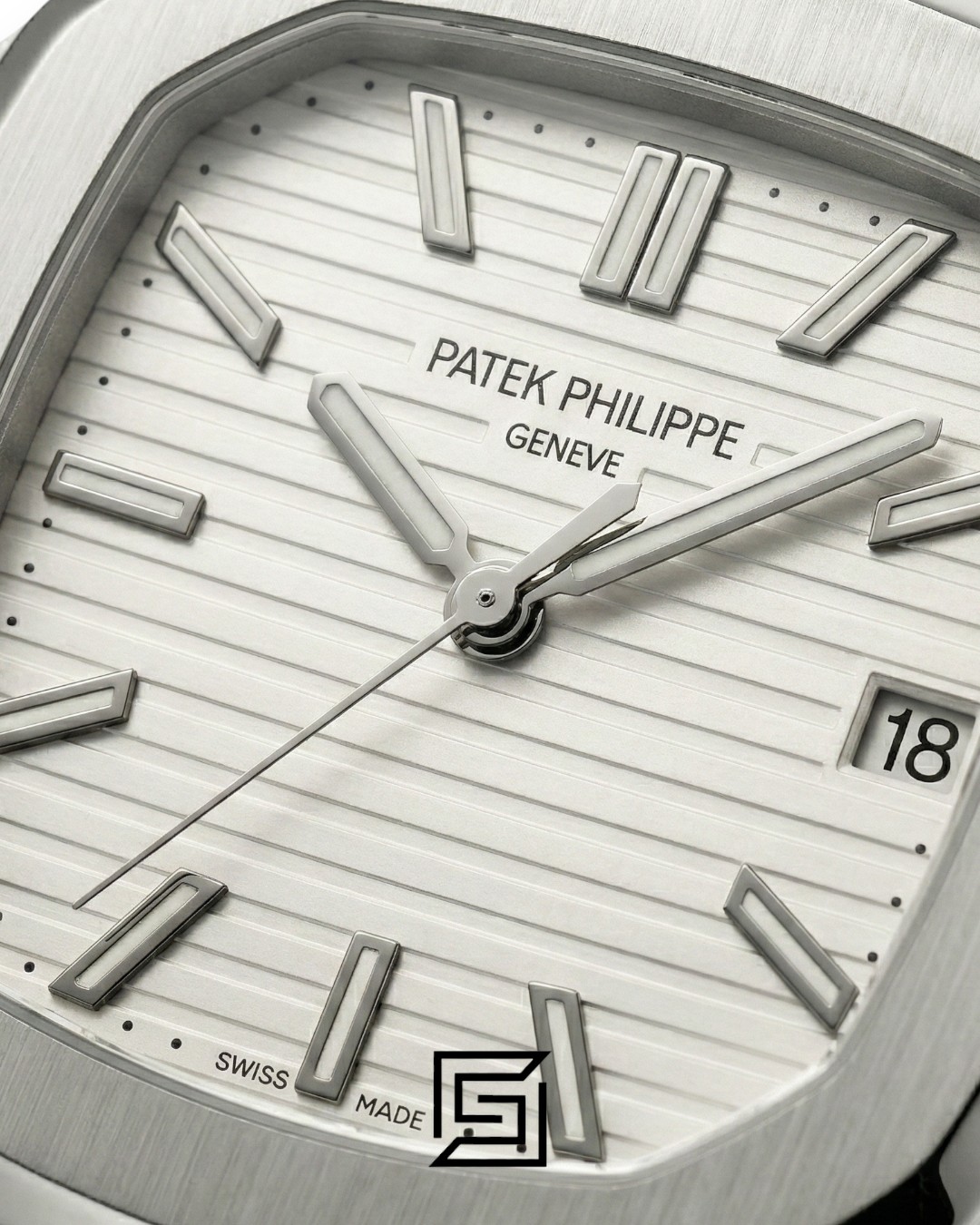 Patek Philippe Cubitus – Japanese Automatic – White Dial – Stainless Steel Bracelet - Image 2