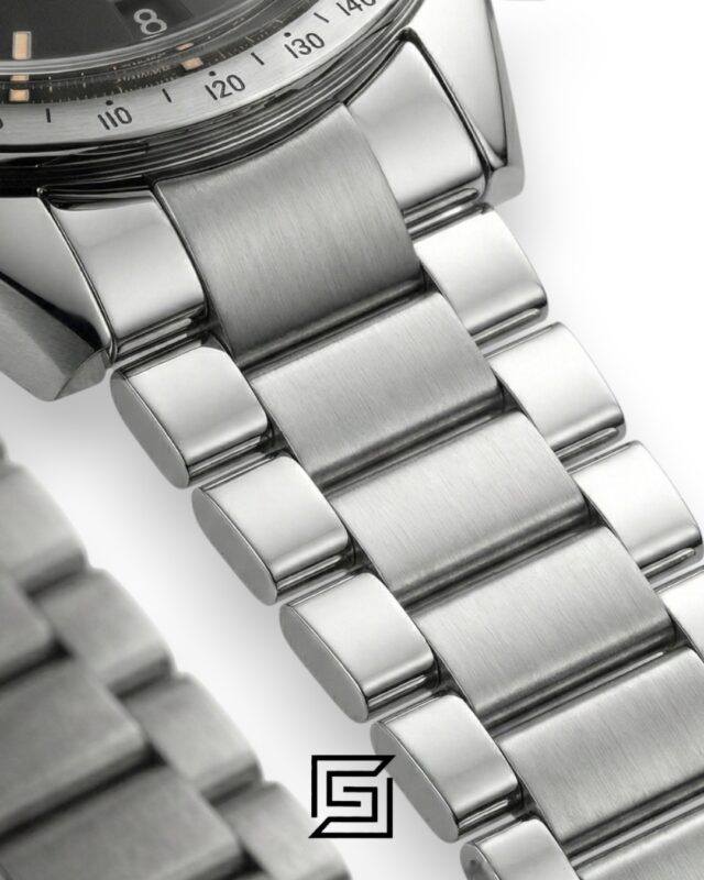 Omega Speedmaster Dark Side of the Moon – Black Dial & Silver Bezel