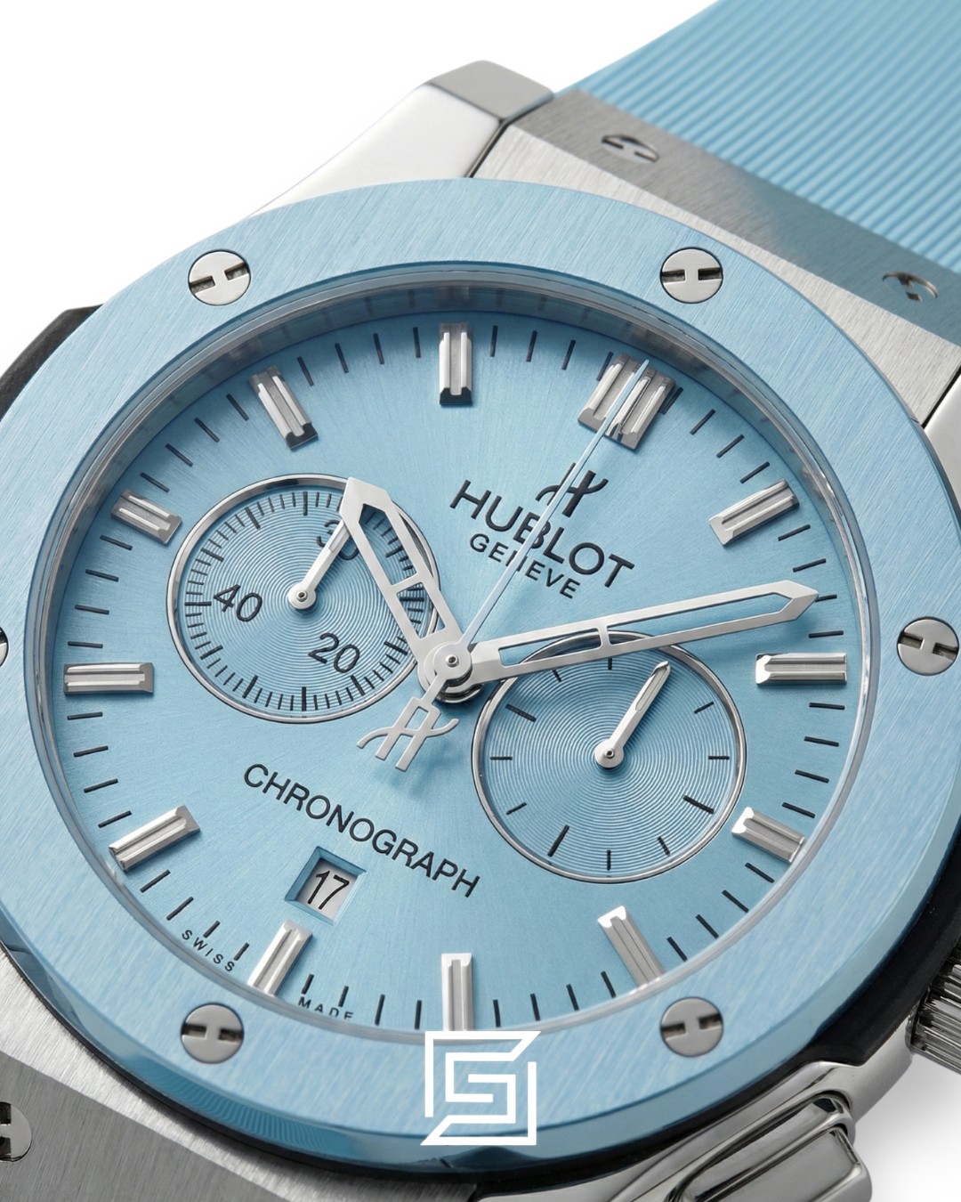 ⁦Hublot Classic Fusion Chronograph – Sky Blue Dial with Matching Rubber Strap⁩ - الصورة ⁦2⁩
