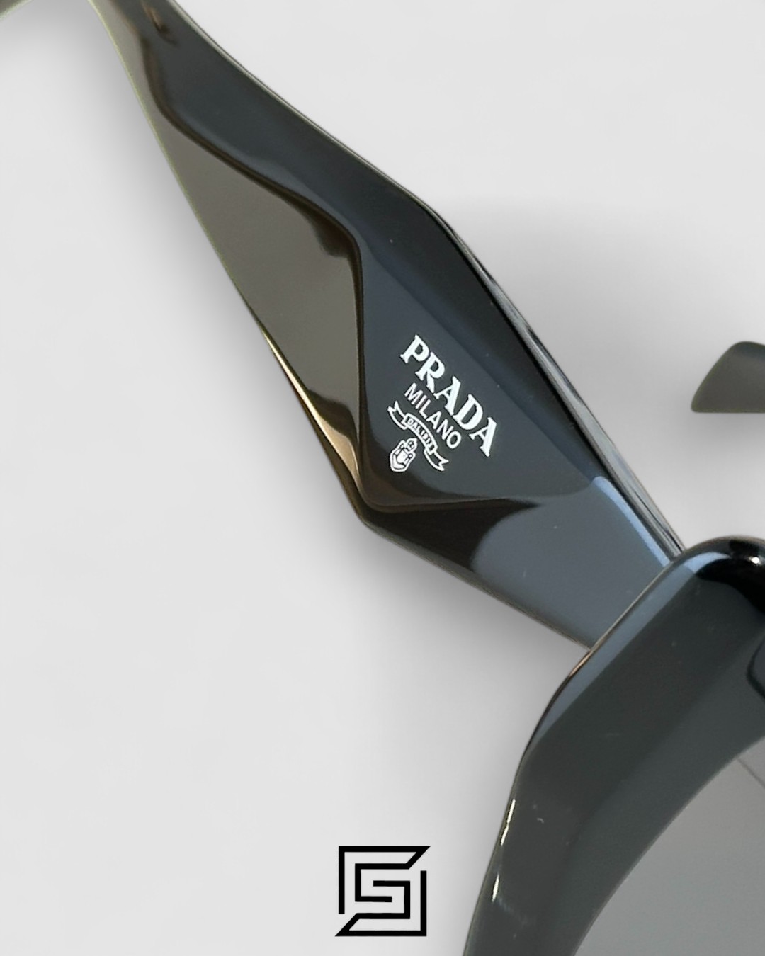 ⁦Prada SPR 19Z Black Lenses Black Frame⁩ - الصورة ⁦4⁩