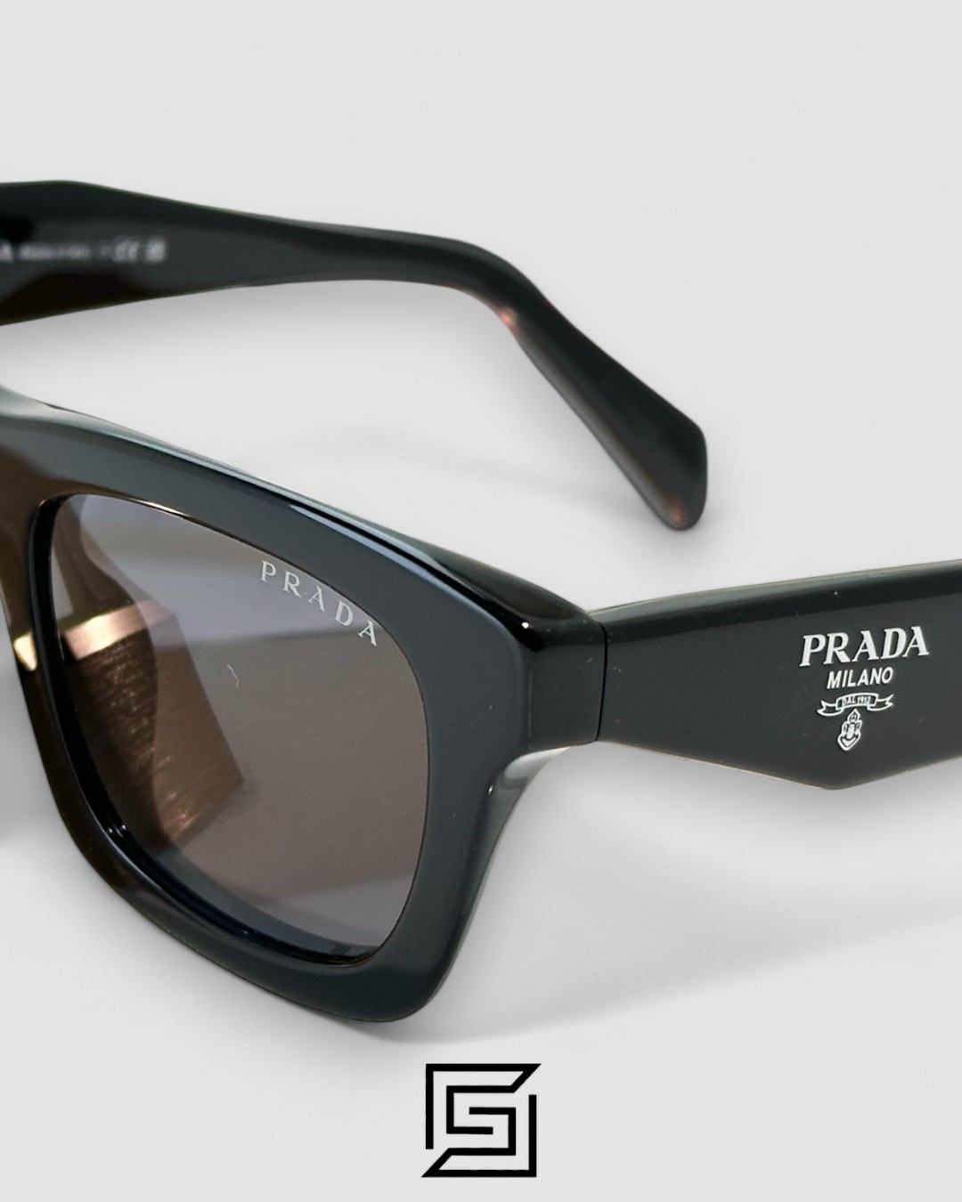 ⁦Prada SPR C06 Black Lenses Black Frame⁩ - الصورة ⁦3⁩