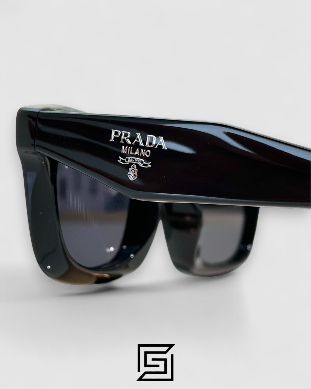 ⁦Prada SPR C06 Black Lenses Black Frame⁩ - الصورة ⁦4⁩