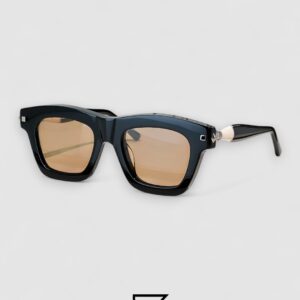 KUBRUAM Maske j2 Brown Leanses Black Frame - Image 1