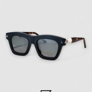 KUBRUAM Maske j2 Grey Leanses Black Matte Frame - Image 1