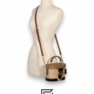 ⁦Coach Georgie Gem Crossbody In Blocked Signature Canvas  – Style No. 5504⁩ - الصورة ⁦4⁩