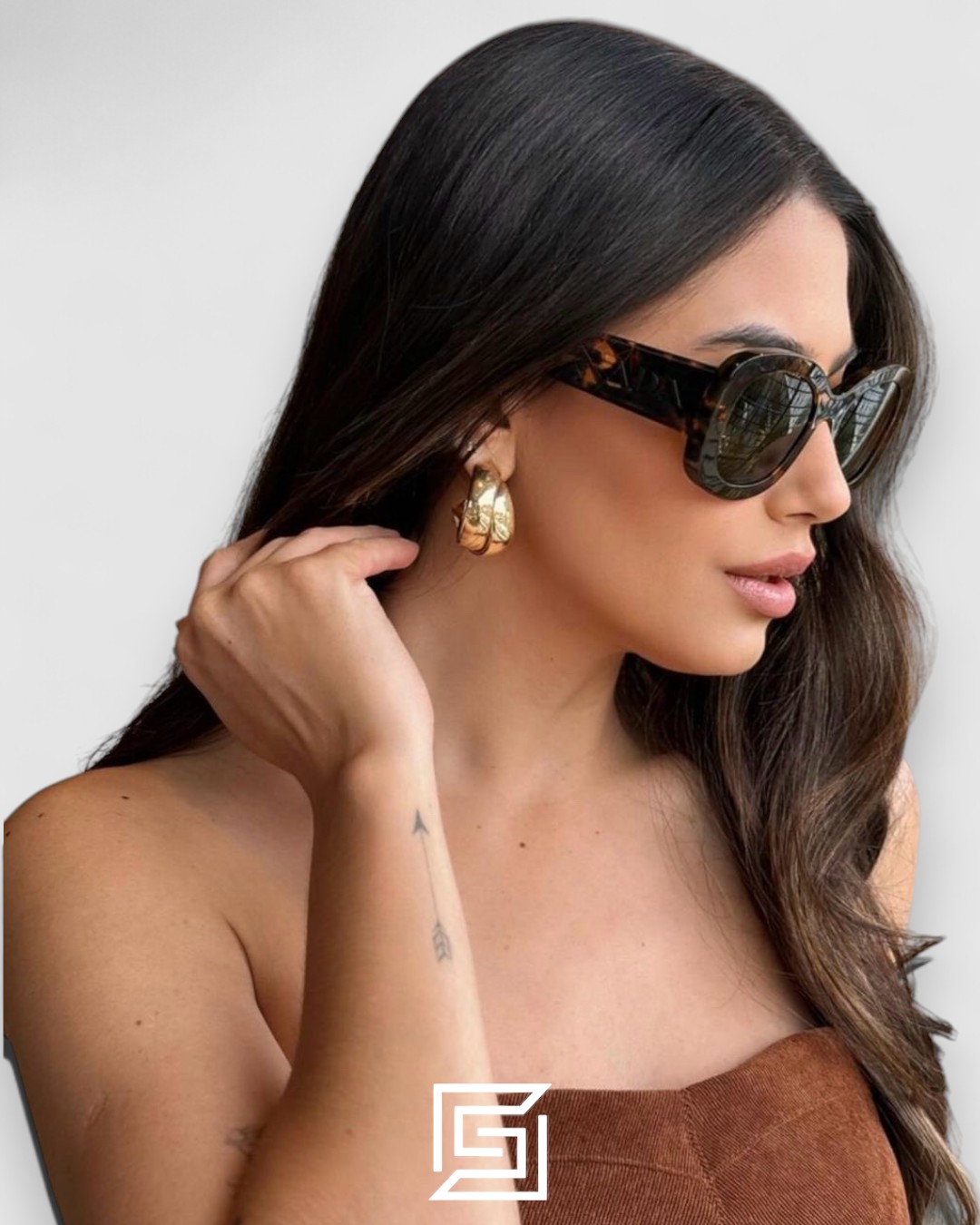 Prada PRA 13S Grey Lenses Black Frame - Image 3
