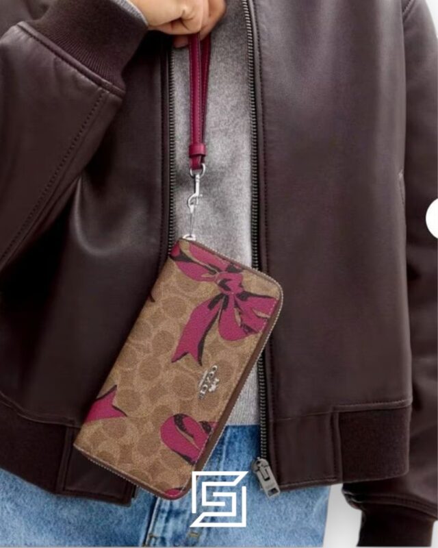 Coach Outlet Long Zip Around Wallet In Signature Canvas With Bow Print – PinkStyle No. CZ326