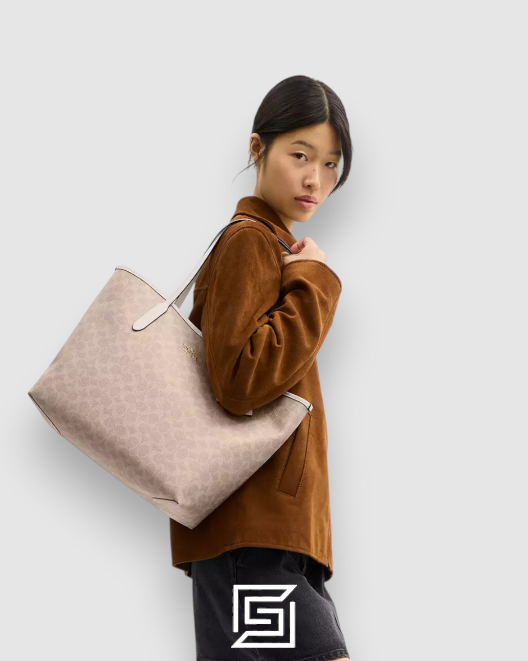 Coach City Tote Bag In Signature Canvas Khaki Style Number 5696 - Image 4