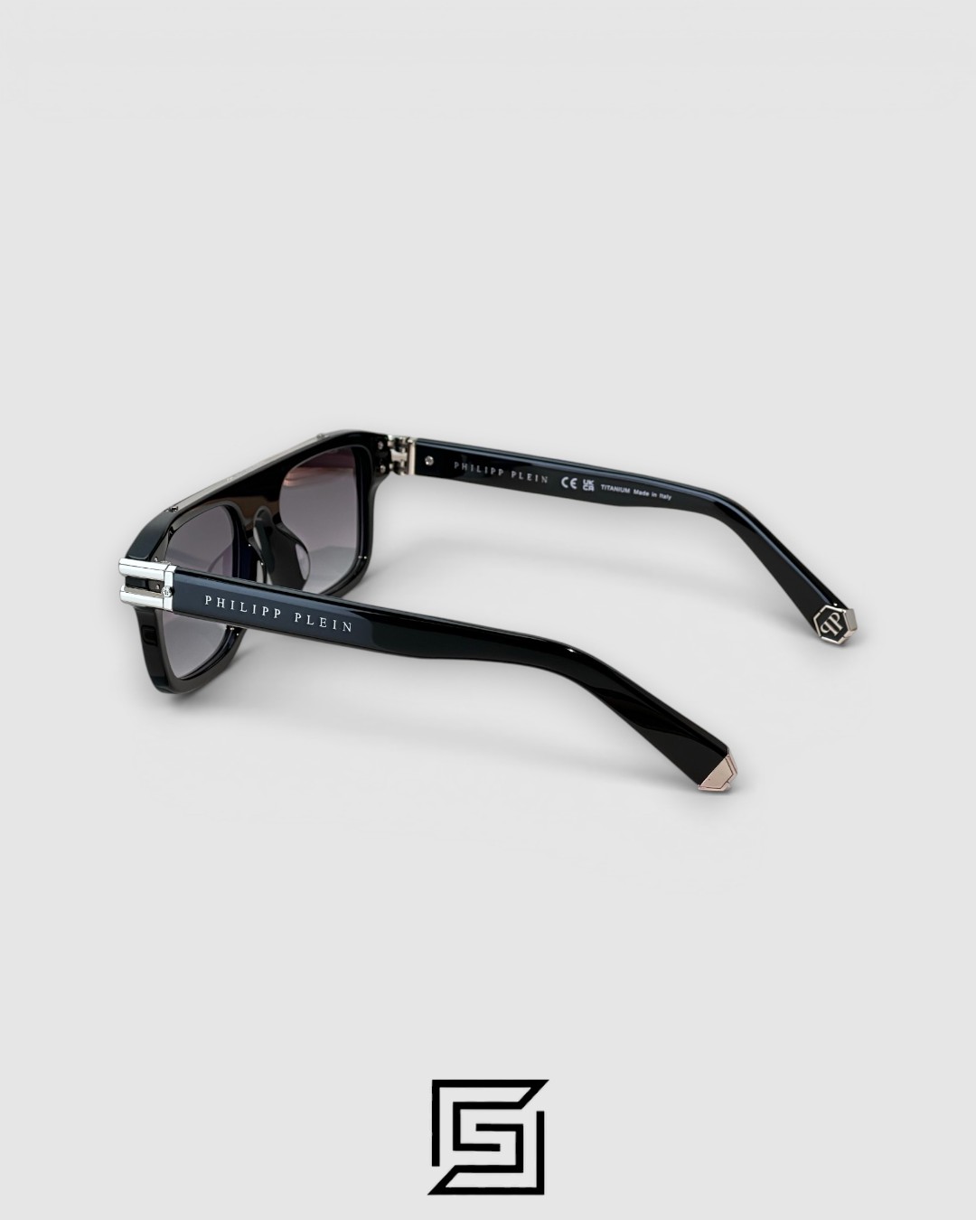⁦Philipp Plein LIGHT FIGHTER VPP021 Black Frame Sunglasses with Black Lenses and Silver Details⁩ - الصورة ⁦2⁩