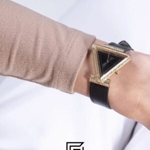 ⁦Guess GW0504L5 Women's Triangle Black Dial Gold-Tone Watch 32mm⁩ - الصورة ⁦8⁩