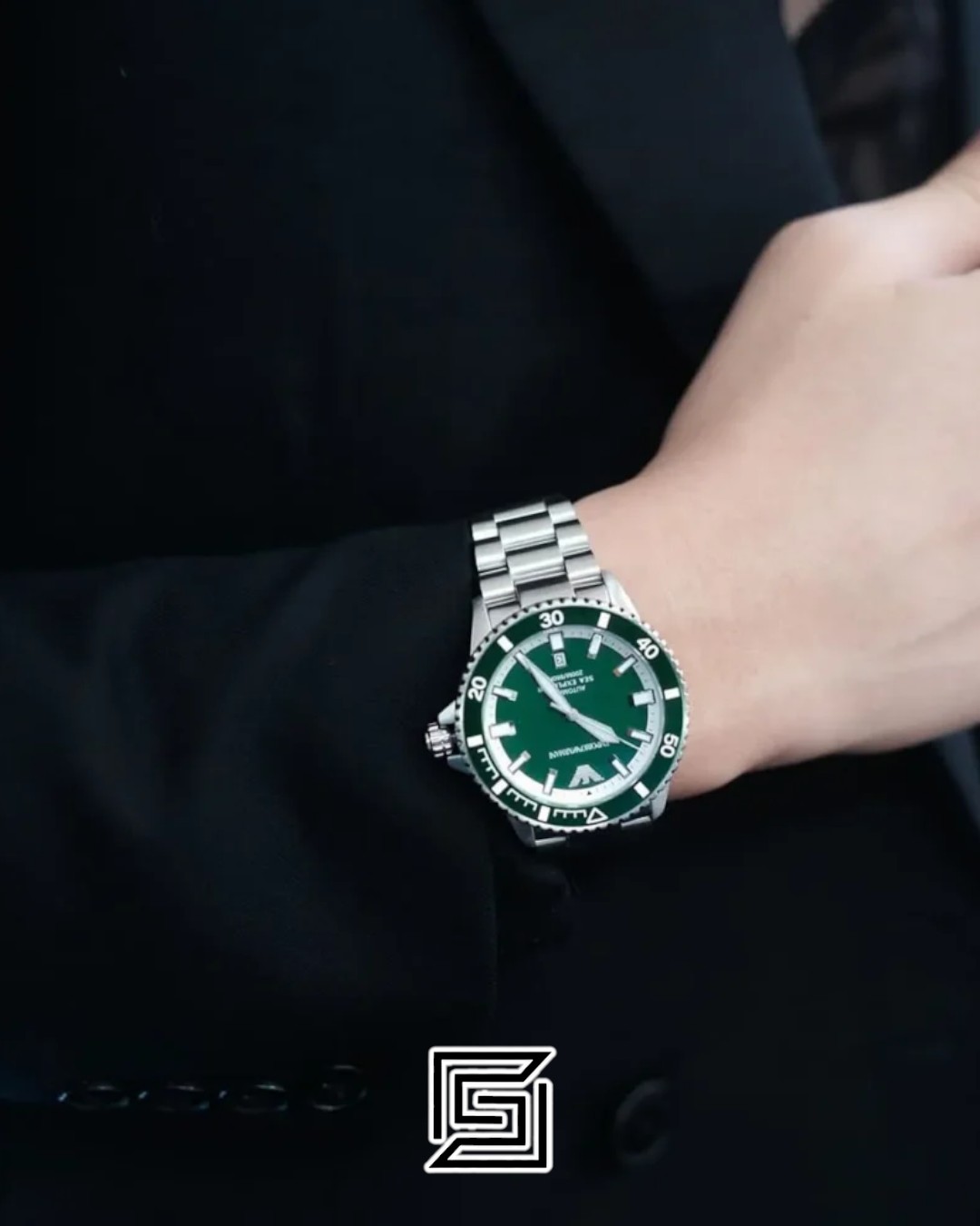 ⁦Armani AR60080 Men's Stainless Steel Green Dial Watch⁩ - الصورة ⁦8⁩