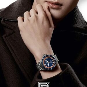 ⁦Armani AR60090 Automatic Sea Explorer Diver's 200m Blue Dial Stainless Steel Watch⁩ - الصورة ⁦8⁩